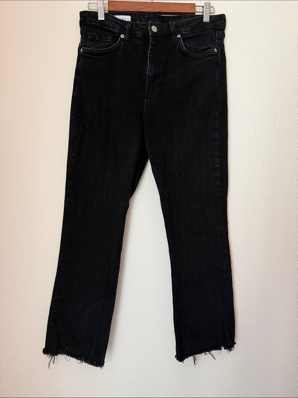 Zara Frayed Hem Jeans Size 10 Black